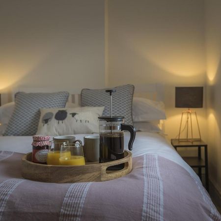 Finest Retreats - Tegannedd - Luxury Grade II Listed Cottage With Hot Tub Ffestiniog Exteriör bild
